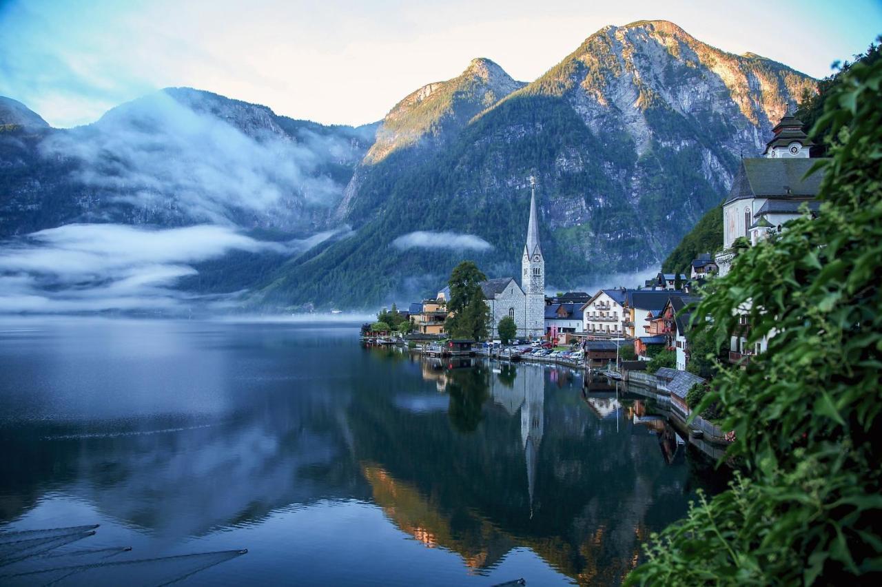 Haus Am Hof - 15Th Century House At The Lake, Near The Marketplace, With A Balcony Hallstatt Exterior photo